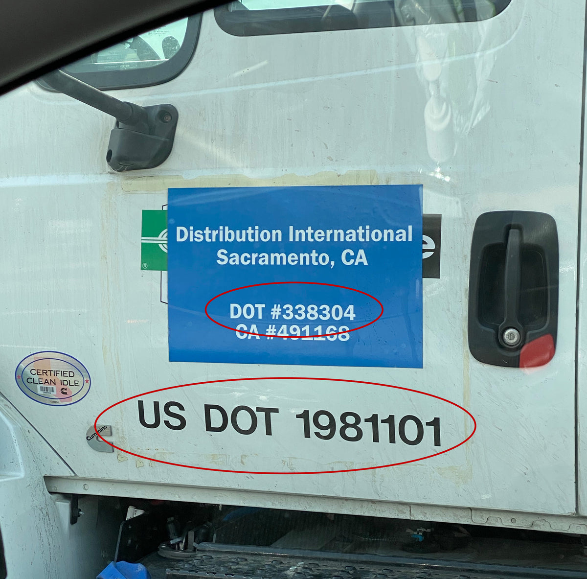 Error & Mistakes When Displaying Your USDOT Number Decal Outside Of Yo